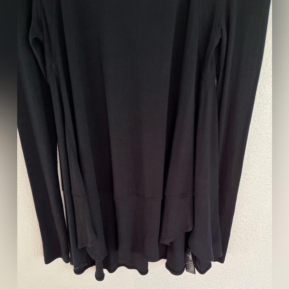 Free People Downtown Girl Black Cut Out Flowy Mock Turtleneck S - Picture 7 of 13